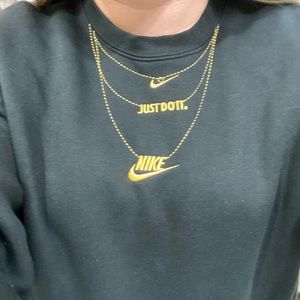 Meet your Posher, Janet